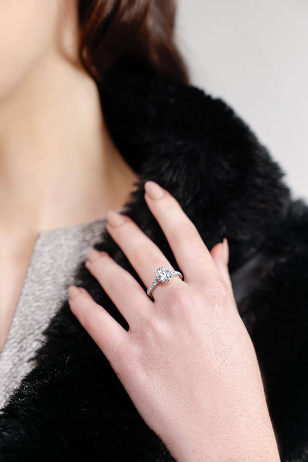 Silver Solitaire Spark