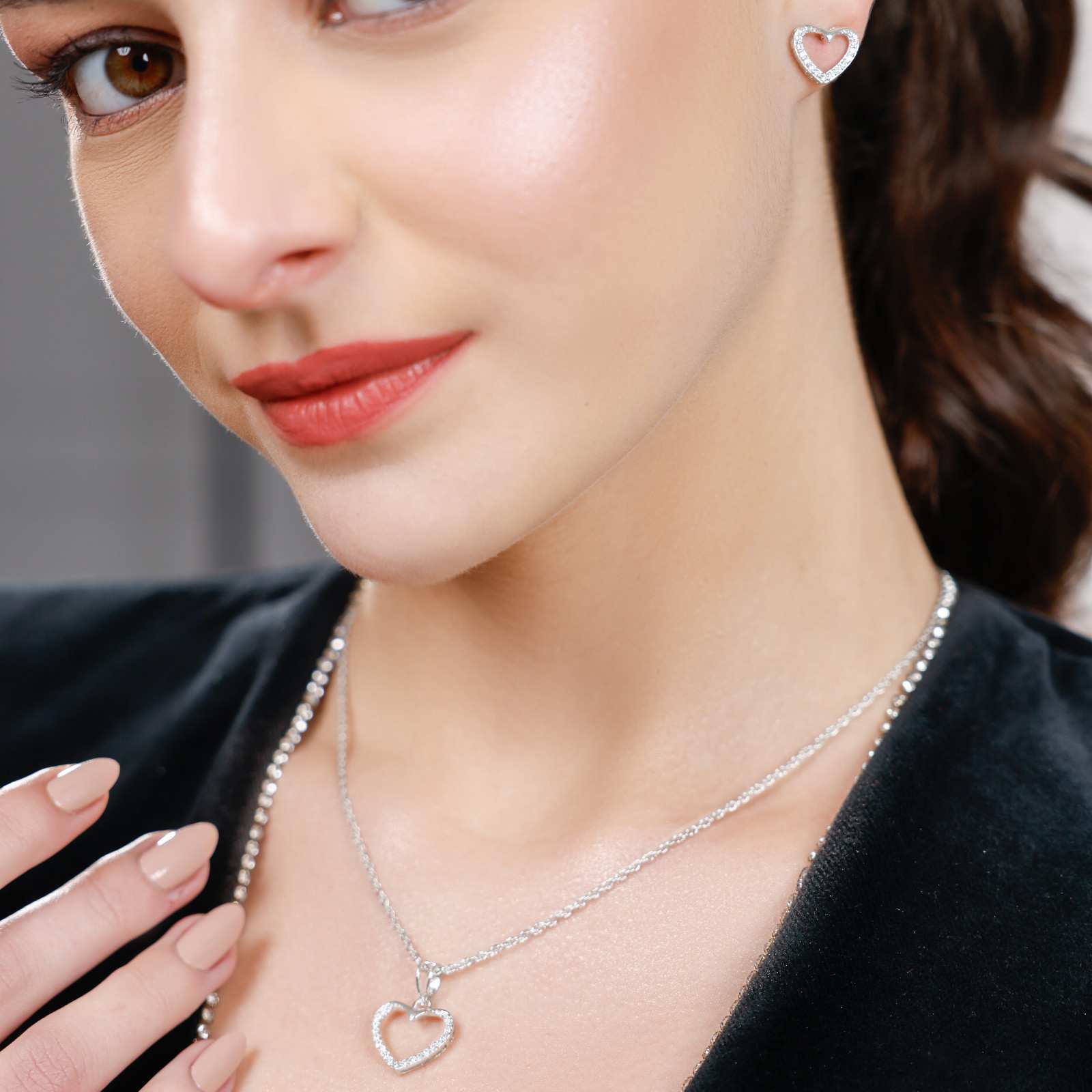 Whispers Of Love Set