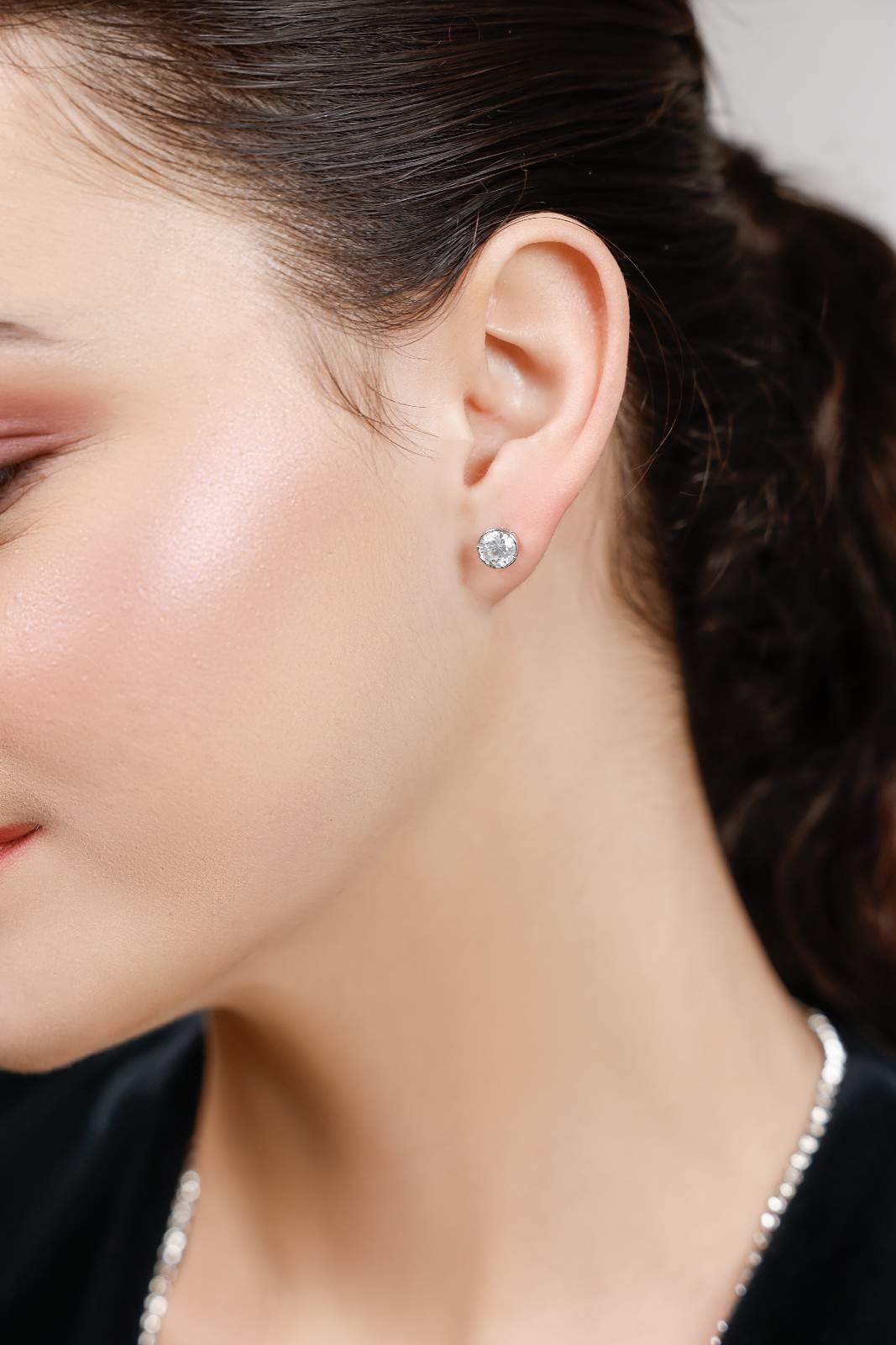 Classic Round Studs