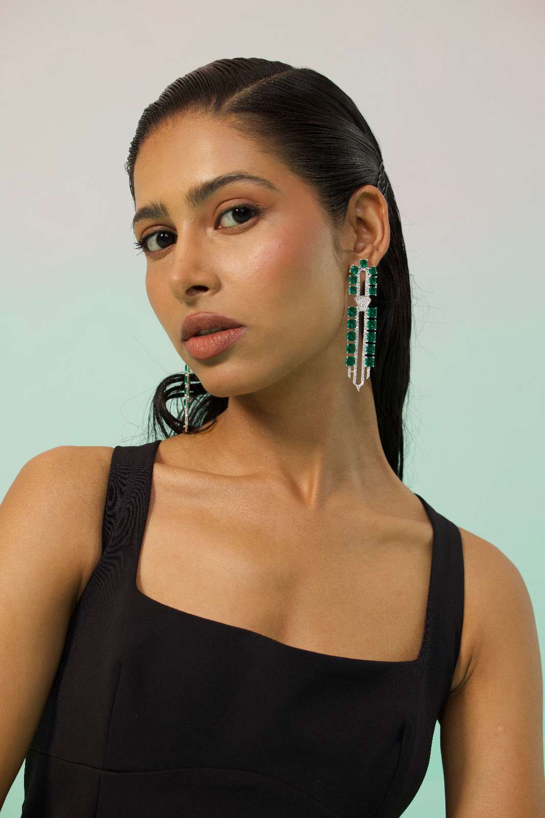 Jet Set Emerald Earring